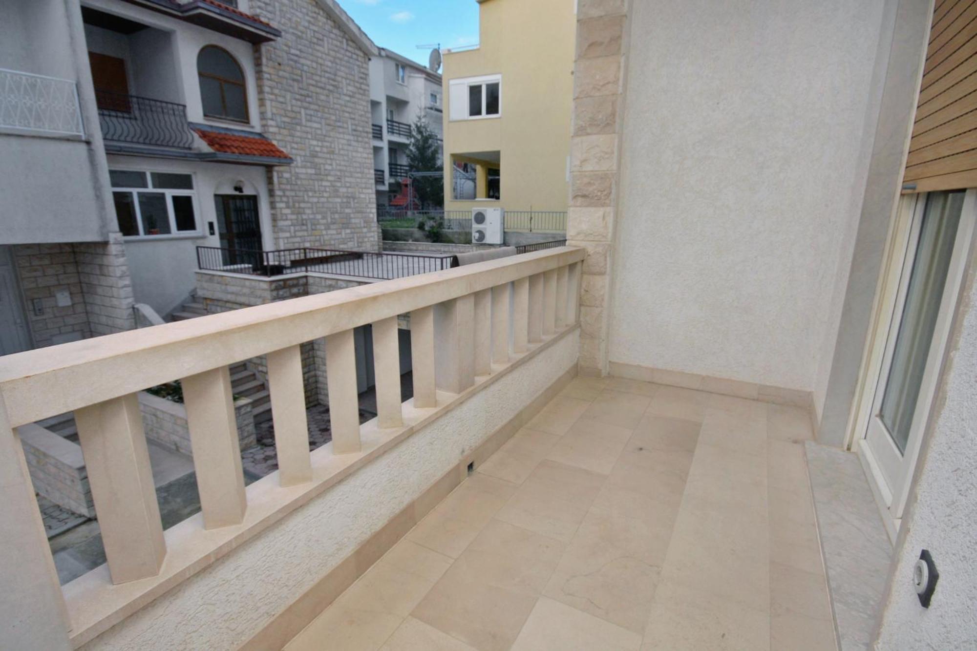 Apartments By The Sea Duce, Omis - 5973 Zewnętrze zdjęcie